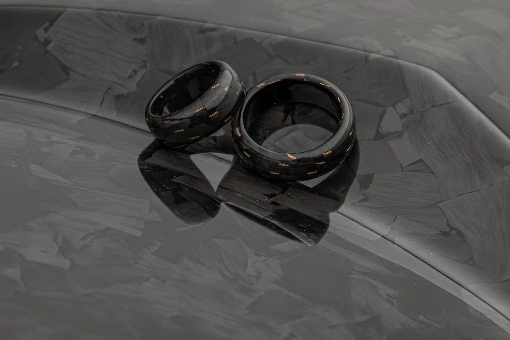 Mansory carbon ring with gold wire - Image 3